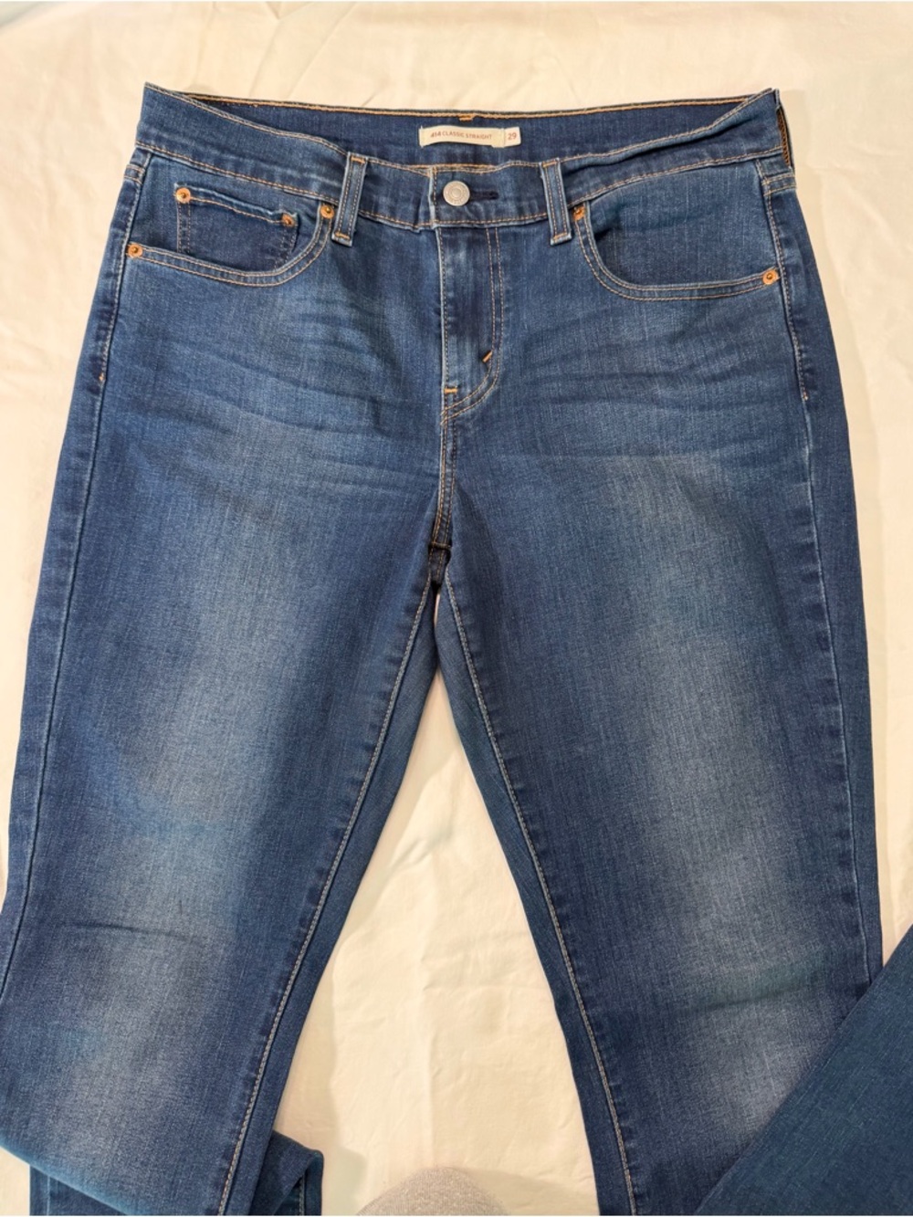 Levi's 414 Classic Straight Women's Denim in Medium-Dark Blue - Picture 3 of 7